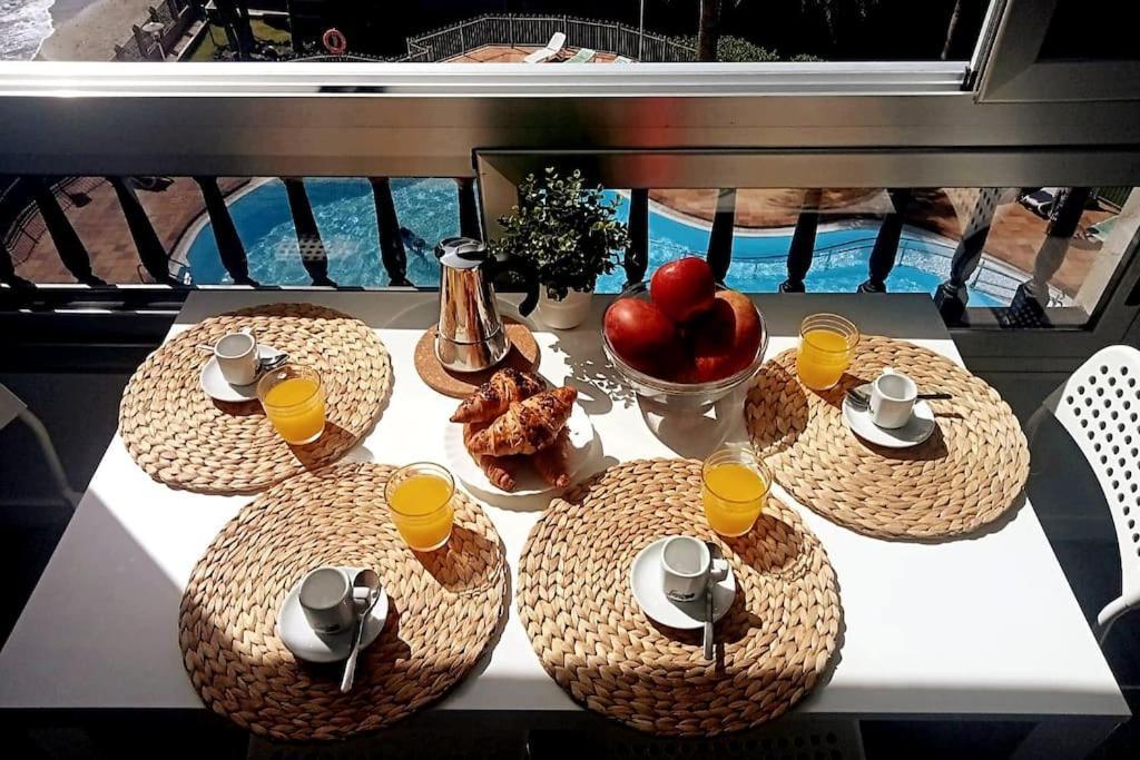 Newly Refurbished Beachfront Apartment. San Bartolomé Εξωτερικό φωτογραφία